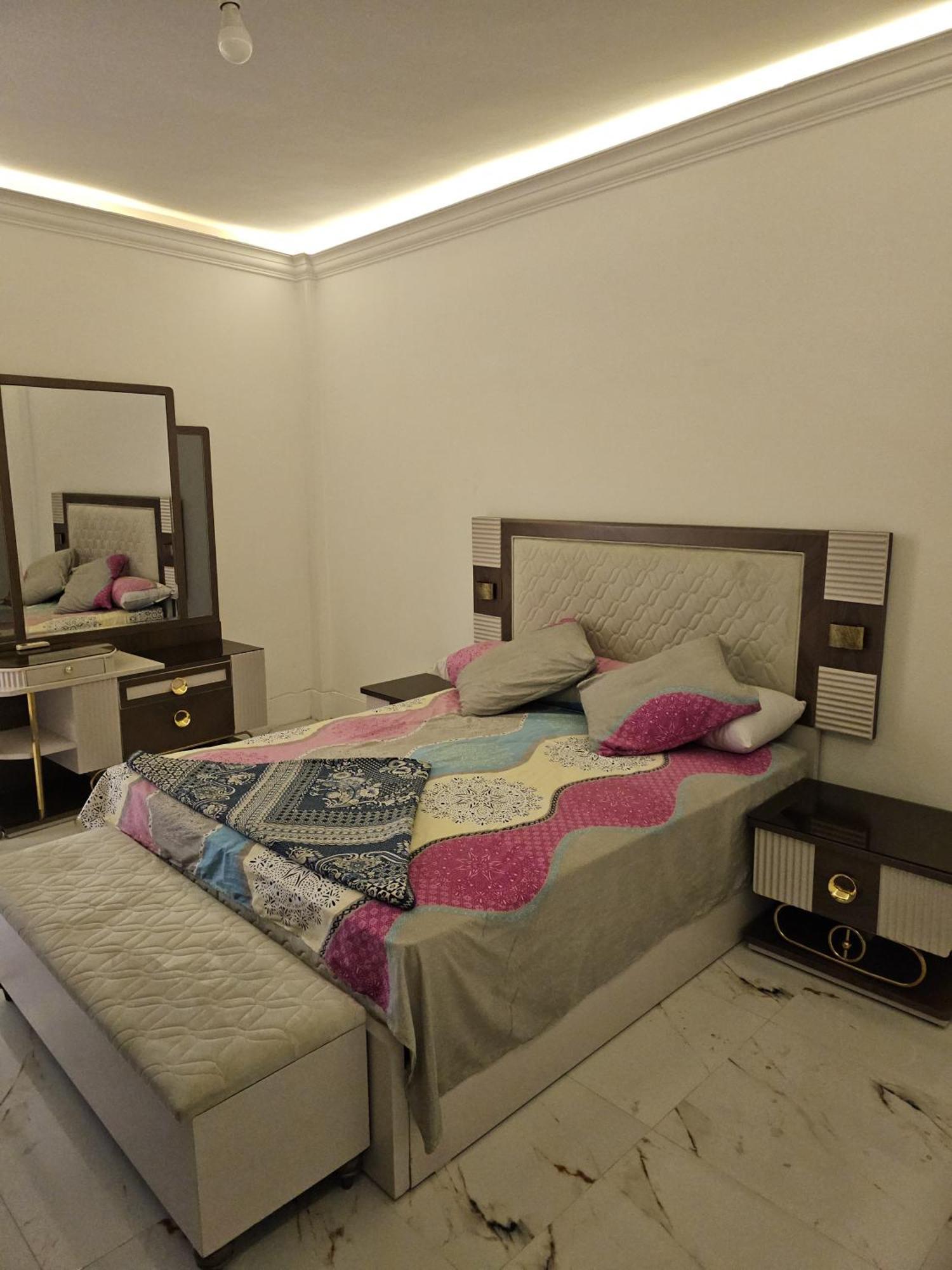 Elegant In Heart Of Giza